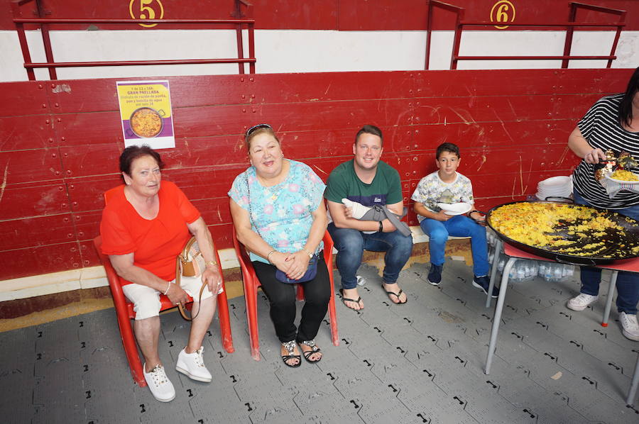 Fotos: Mercado de Arroyo junio