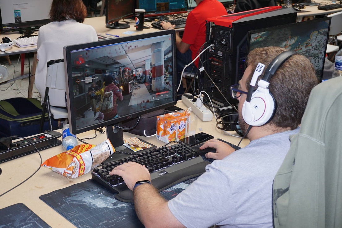 Mas de 400 participantes en la Lan Party arroyana. 