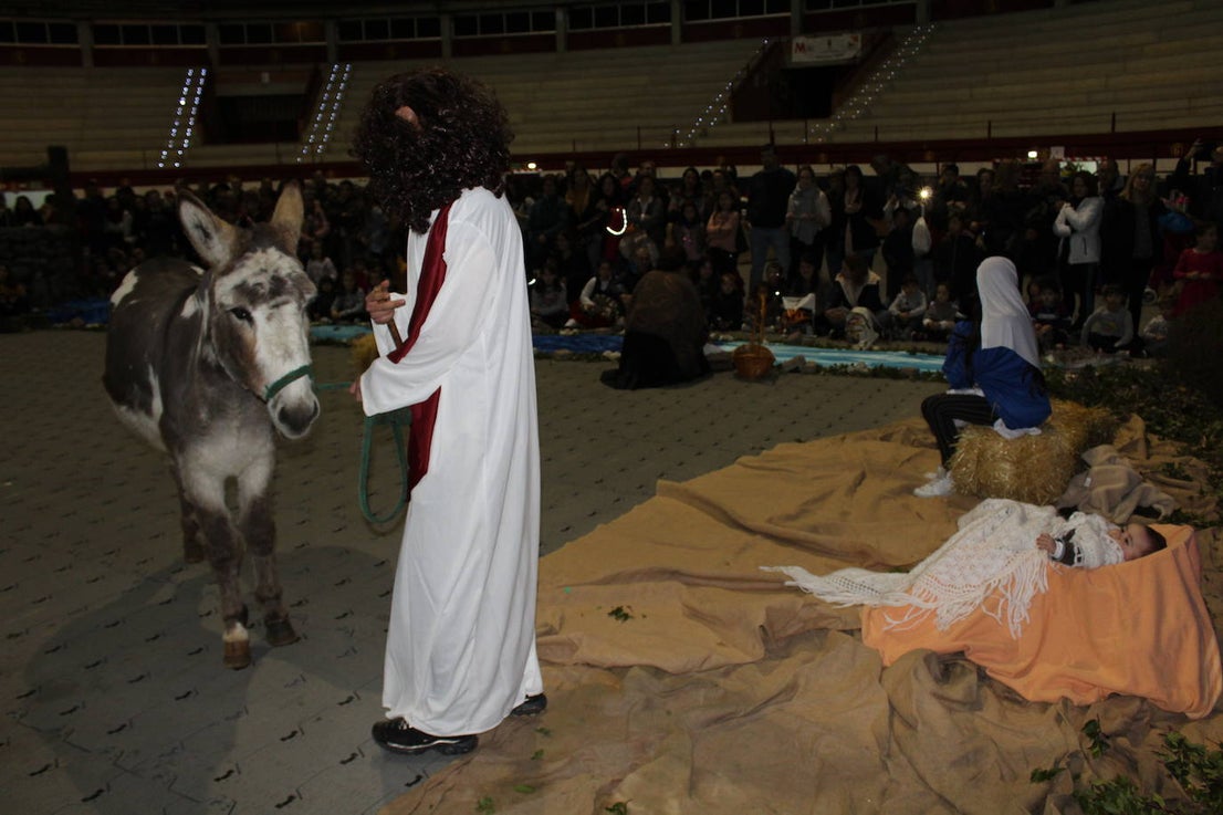 Adoración de los Reyes Magos al Niño Jesús en el portal de Belén. 
