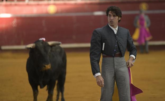 Cayetano Rivera estuvo presente sobre el coso de La Flecha en su regreso a los ruedos. 