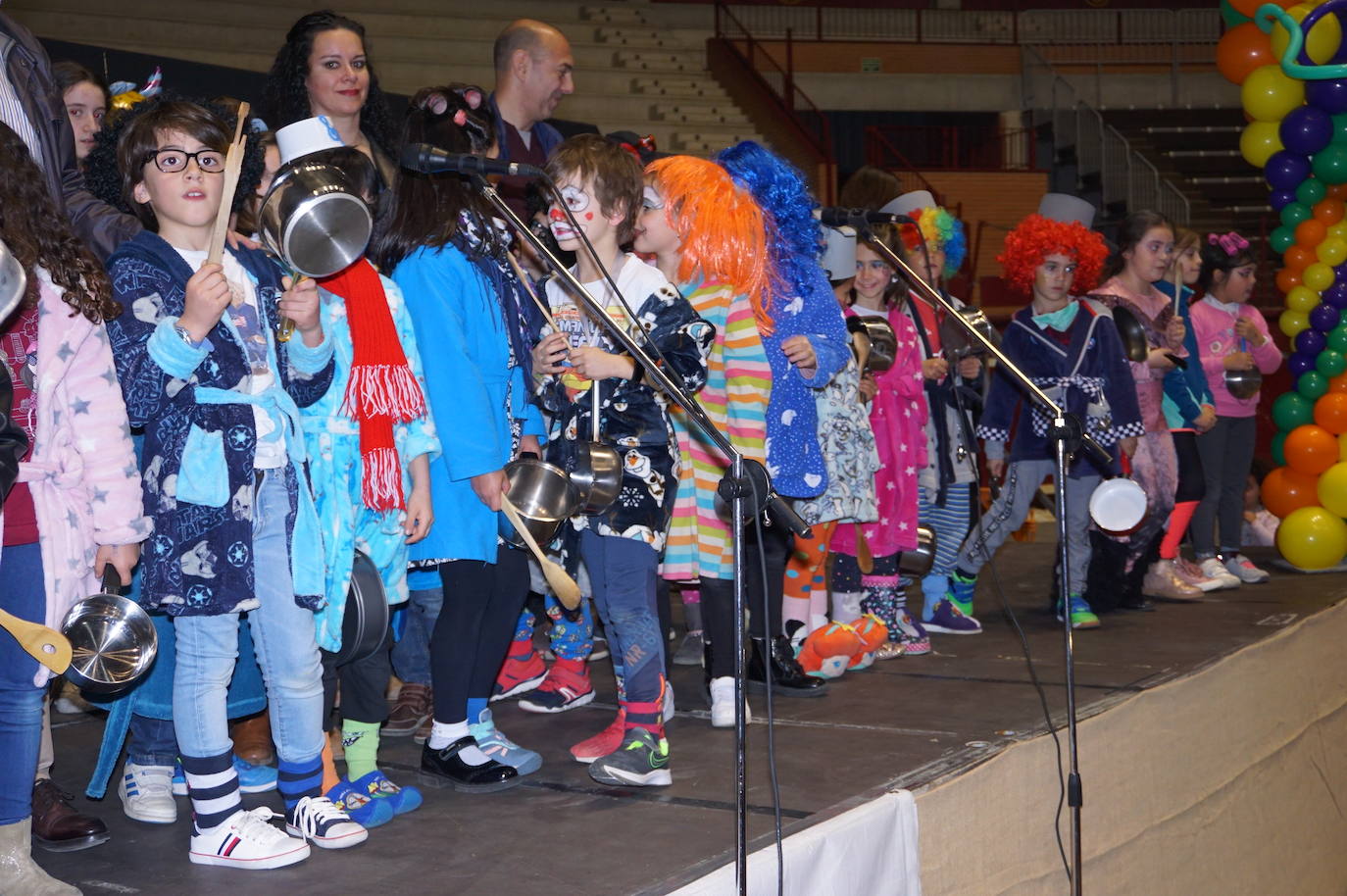 La comparse El Batacazo ganó el concurso infantil de chirigotas de Arroyo. 