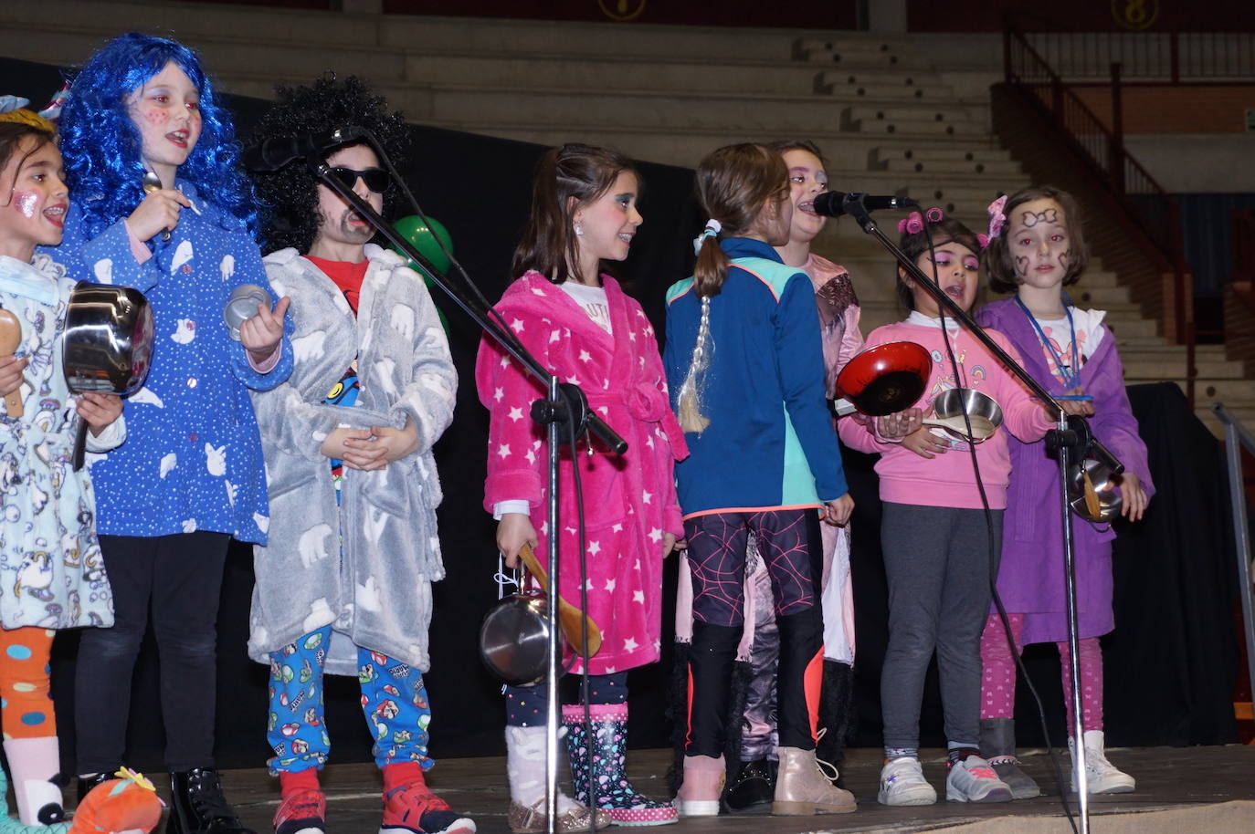 La comparse El Batacazo ganó el concurso infantil de chirigotas de Arroyo. 