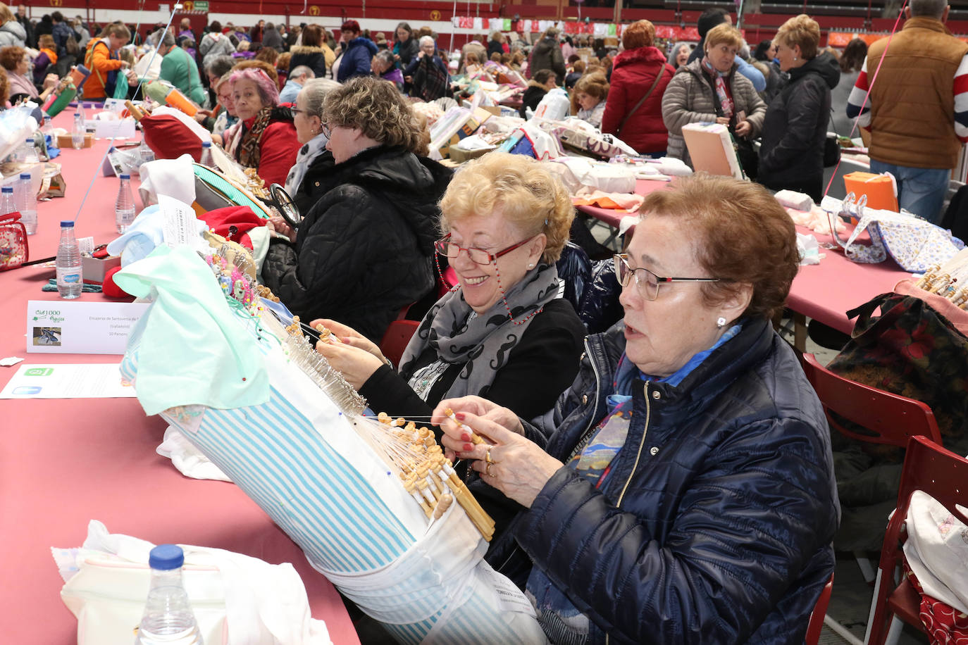 Fotos: El encuentro de bolillos en Arroyo de la Encomienda