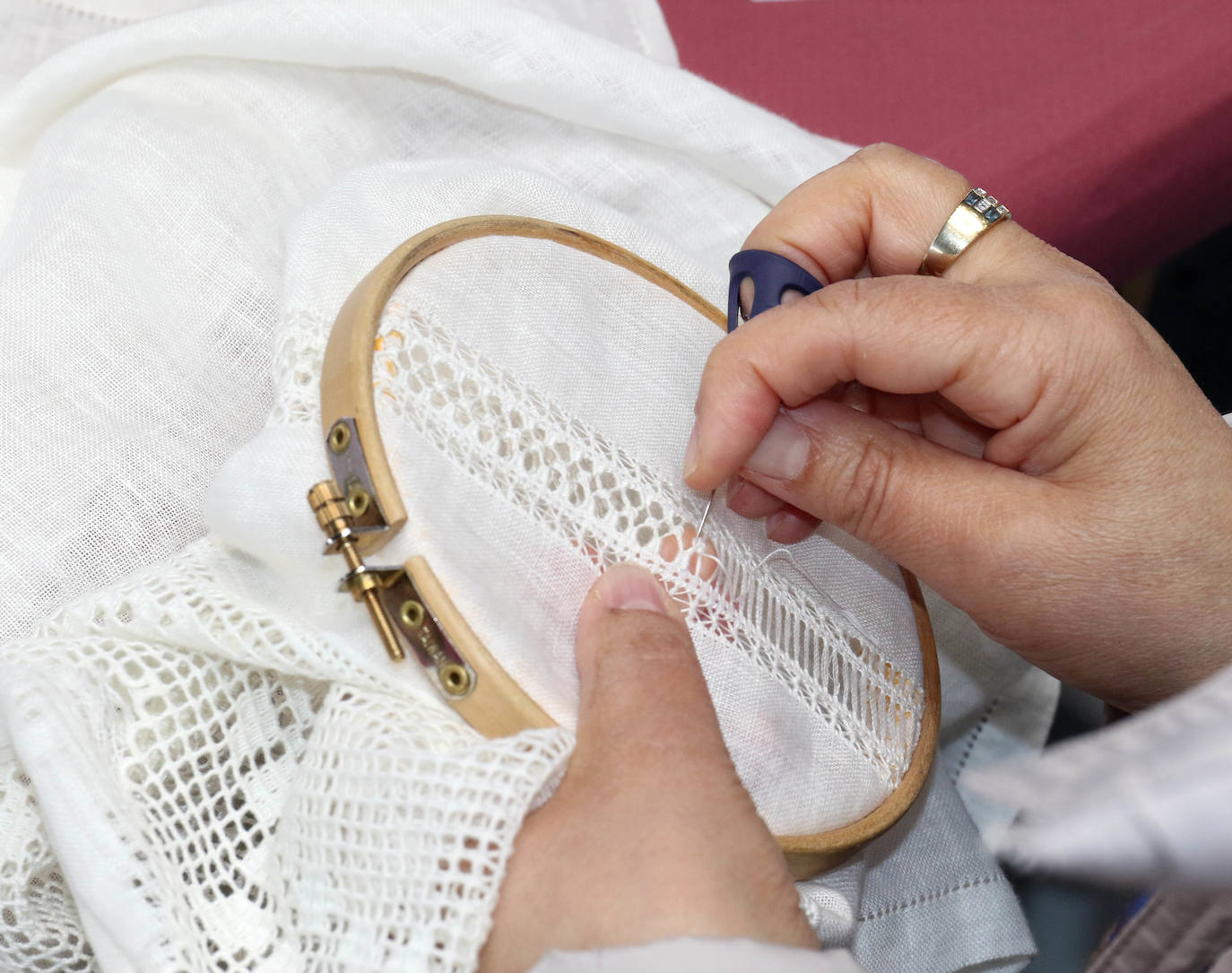 Fotos: El encuentro de bolillos en Arroyo de la Encomienda