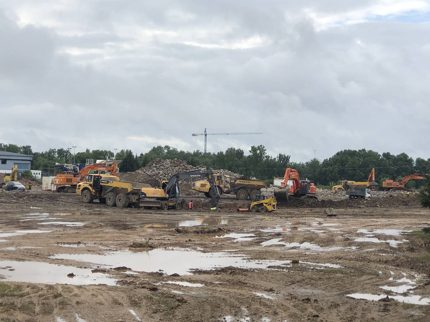 Fotos: Demolición fábrica Smurfit y urbanización parcela sector SE-02 en Arroyo