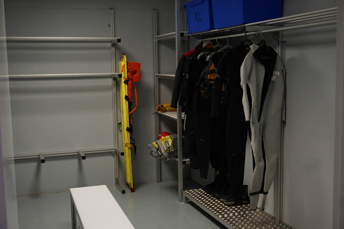 El alcalde de Arroyo, Sarbelio Fernández, dio la bienvenida a los nuevos bomberos del parque de Arroyo y les agradeció su esfuerzo y profesionalidad con los mejores deseos para el desempeño de sus funciones. 