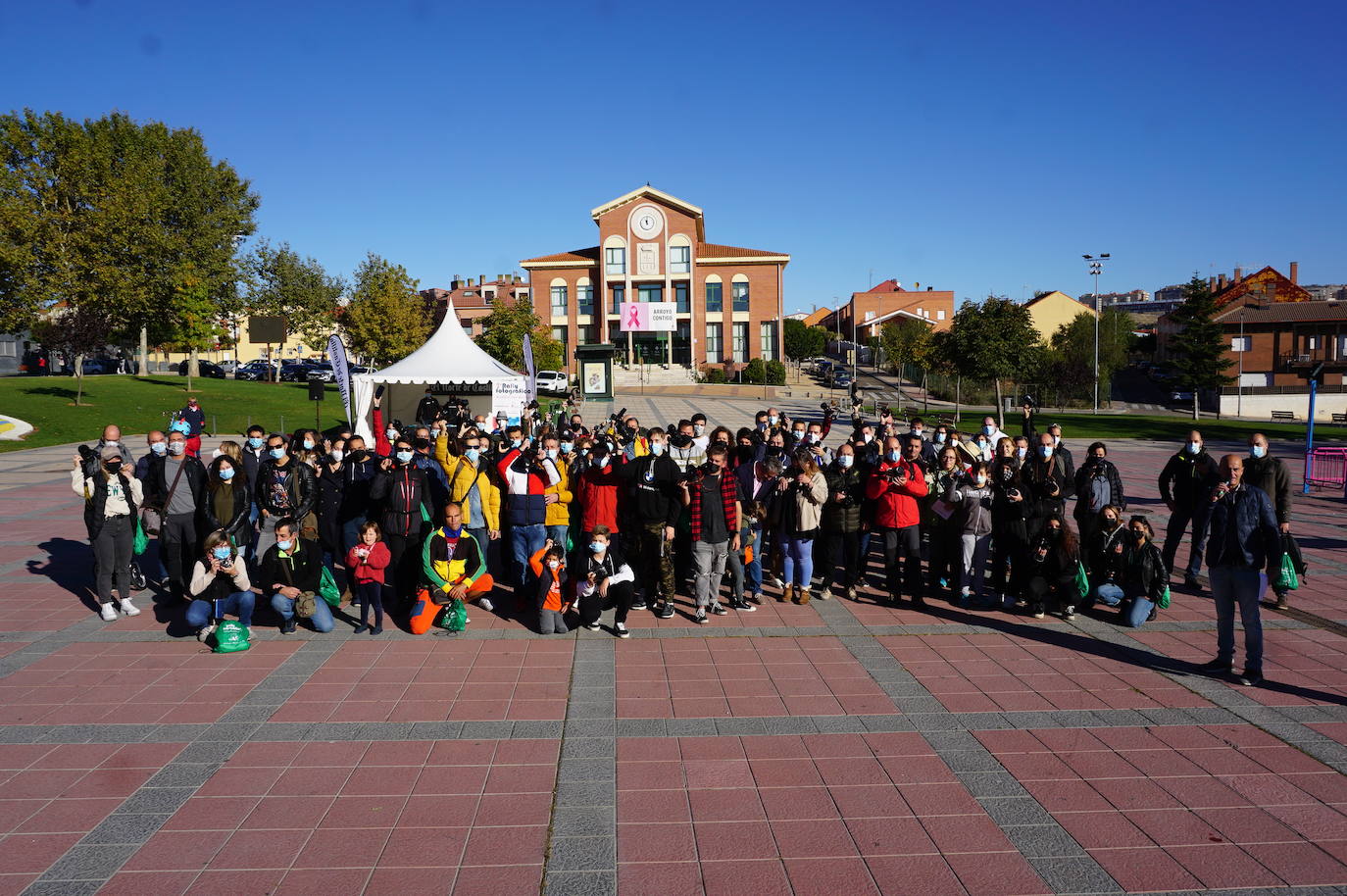 Más de un centenar de participantes en el I Rally Fotográfico de Arroyo de la Encomienda. 