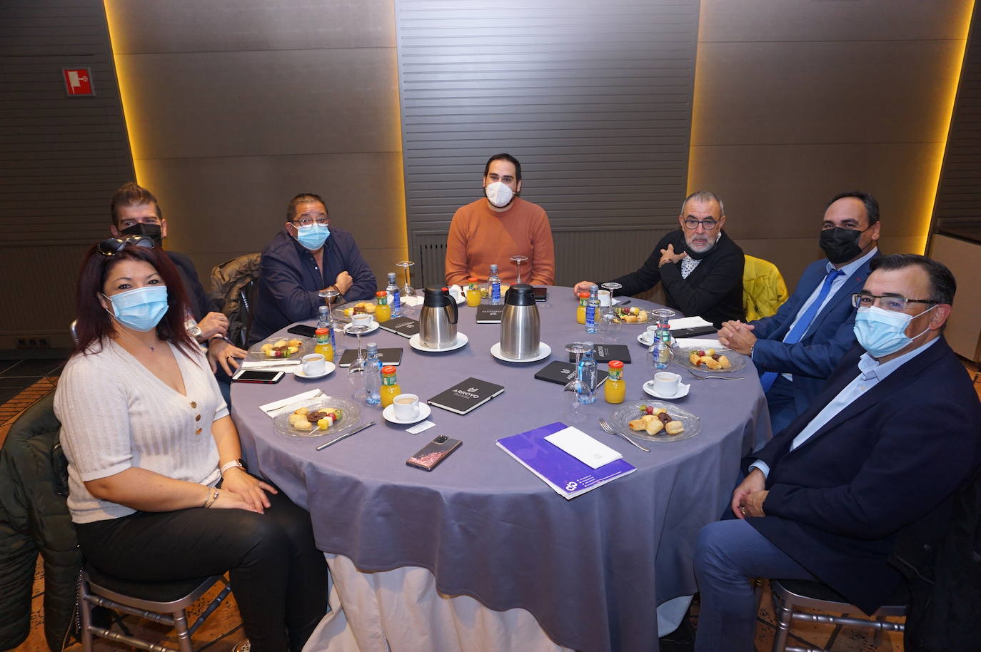 Más de un centenar de empresarios de Arroyo en el evento Hablemos de Negocios. 