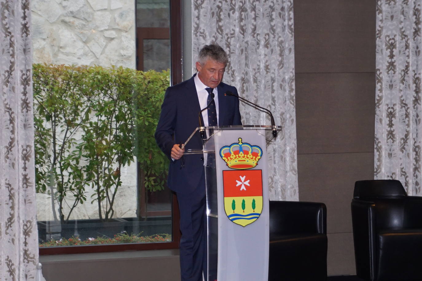 Más de un centenar de empresarios de Arroyo en el evento Hablemos de Negocios. 