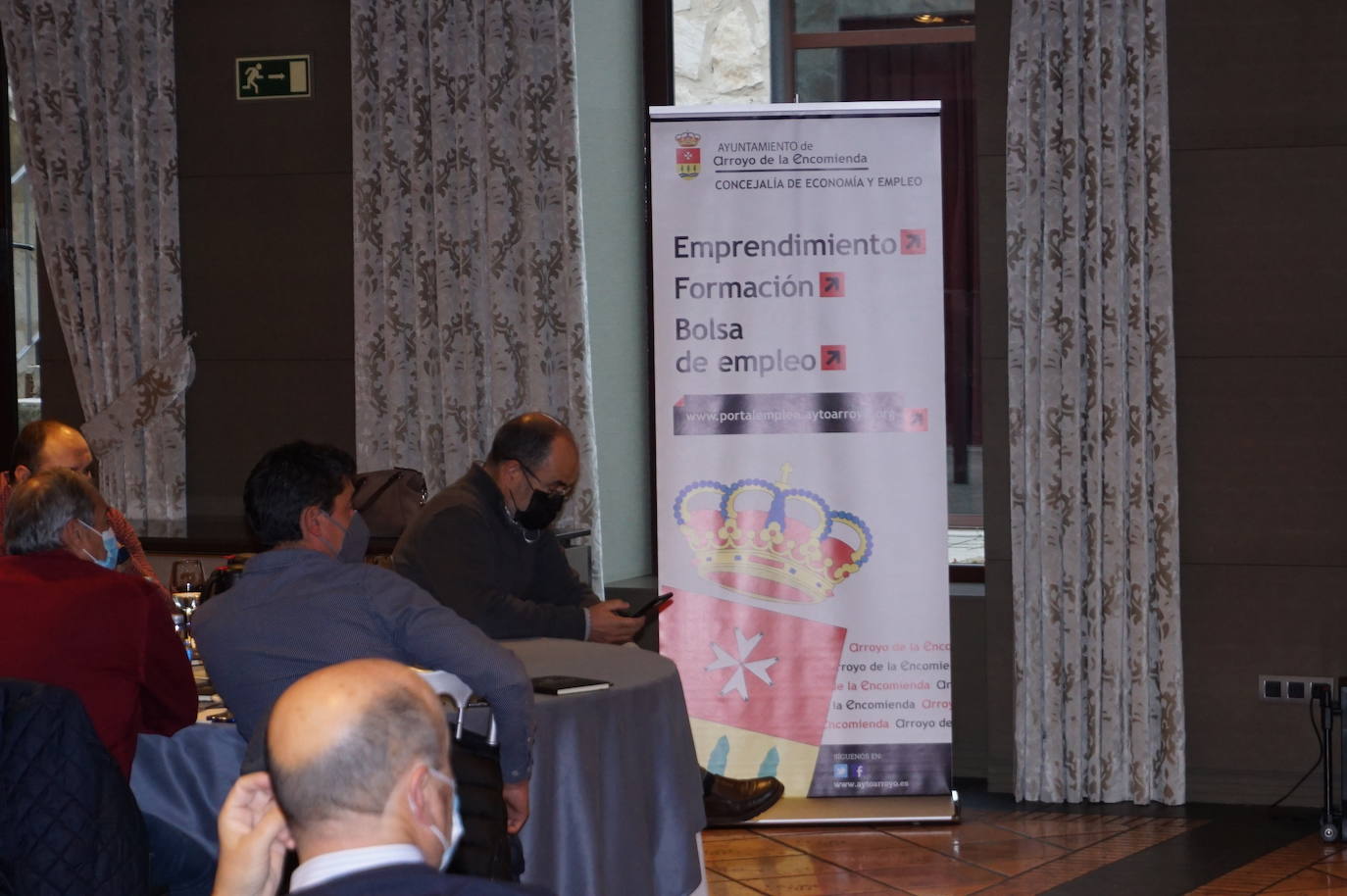 Más de un centenar de empresarios de Arroyo en el evento Hablemos de Negocios. 