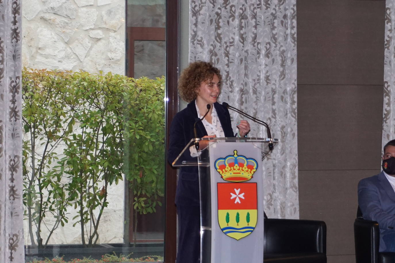 Más de un centenar de empresarios de Arroyo en el evento Hablemos de Negocios. 