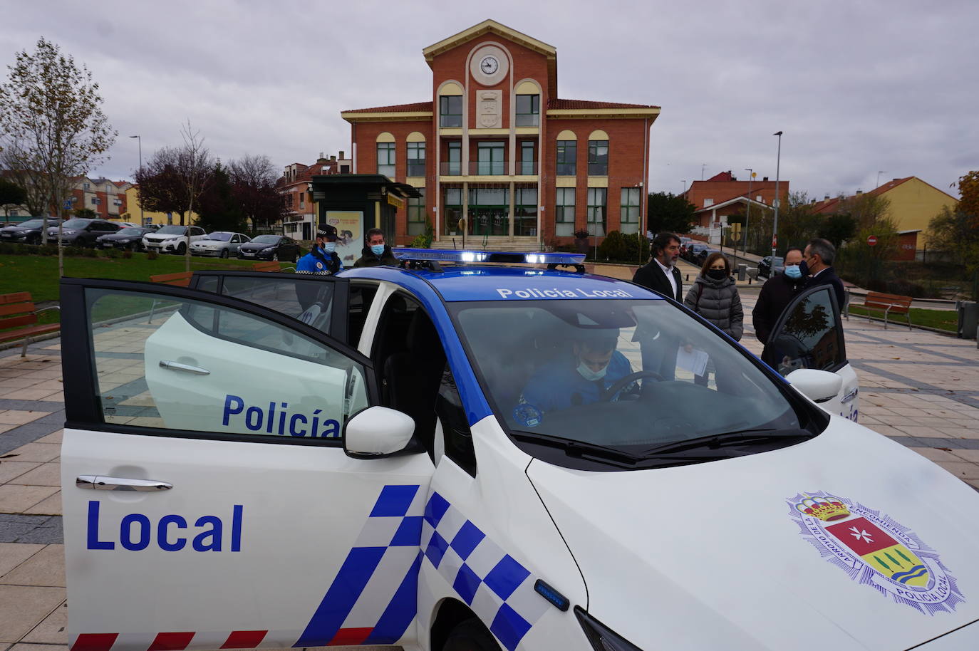 Presentación y entrega de los vehículos de la Policía Local de Arroyo. 