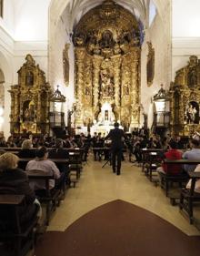 Imagen secundaria 2 - La Banda Sinfónica de Arroyo lleva su música de Pasión al centro de Valladolid