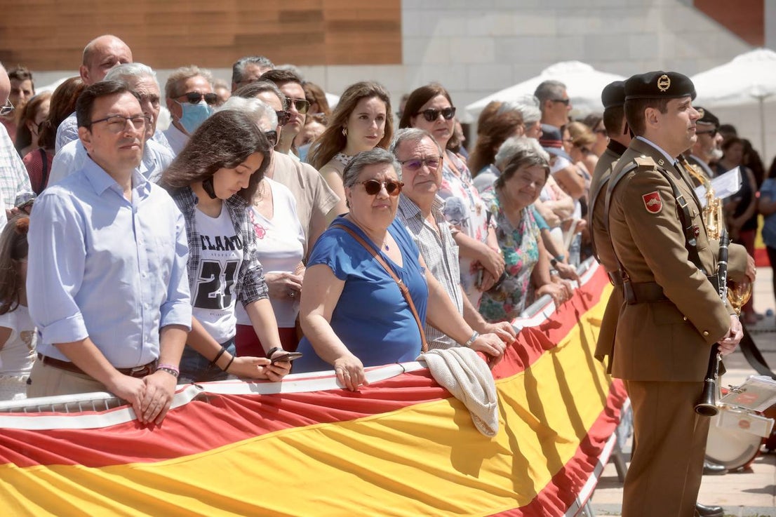 Diferentes momentos de la jura en el municipio. 