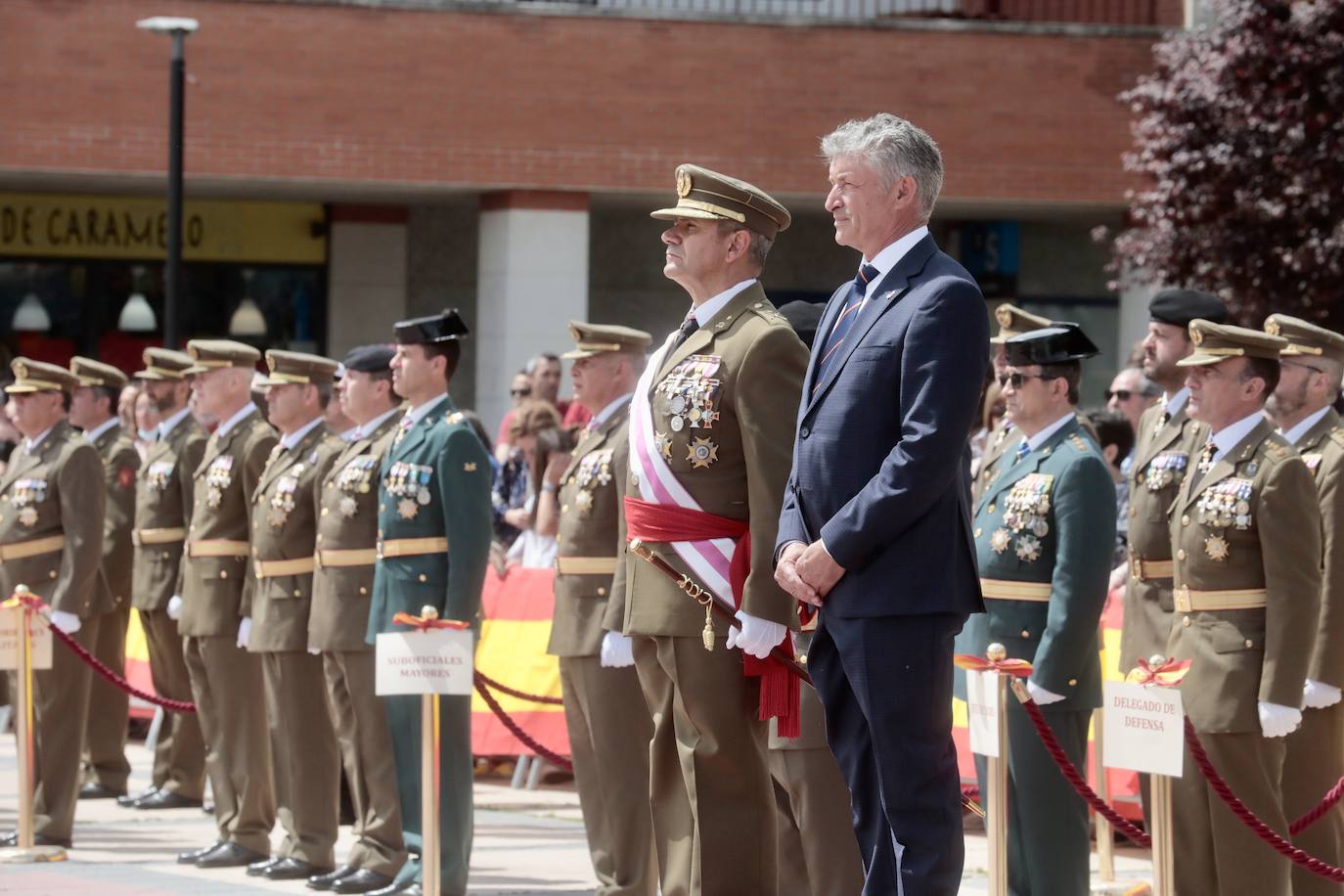 Diferentes momentos de la jura en el municipio. 