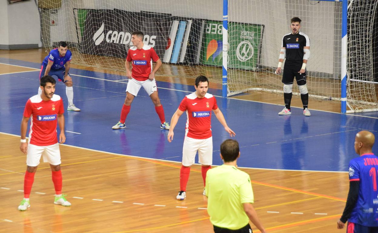 Jugada del partido pasado entre el CD Unión Arroyo y el Ribeira FS de Lugo 