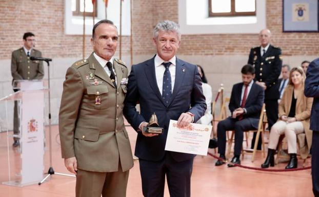 El coronel Joaquín Blanco y Sarbelio Fernández, Premio Conde Ansúrez Caballero Leal 2022 