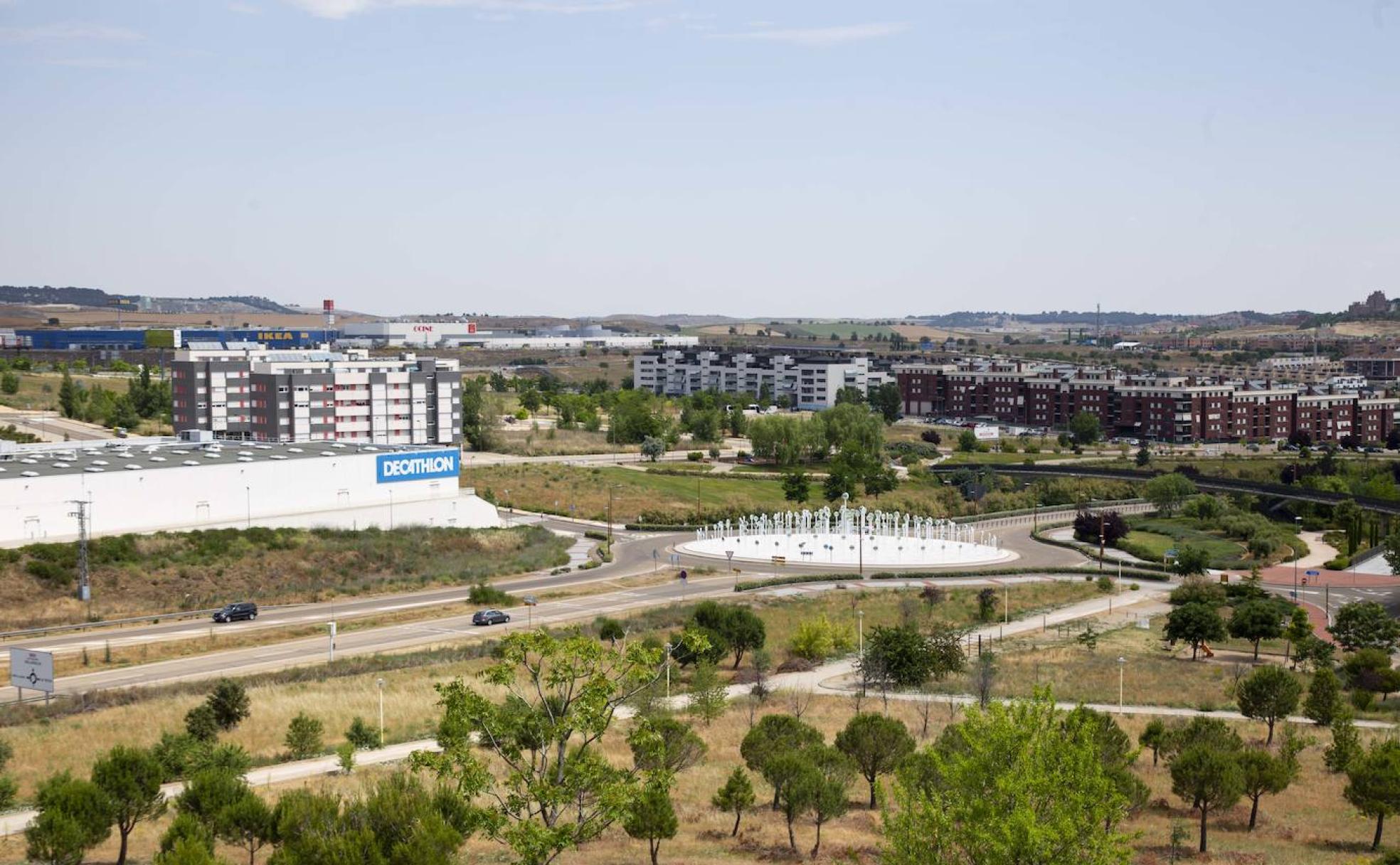 Panorámica de Arroyo de la Encomienda con Decathlon en primer término