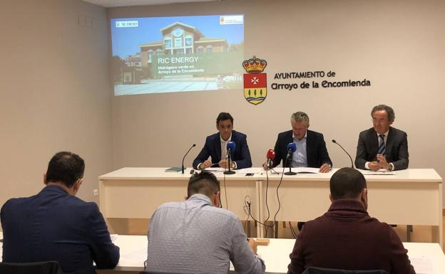 Rueda de prensa para anunciar la llegada de RIC Energy al municipio arroyano 