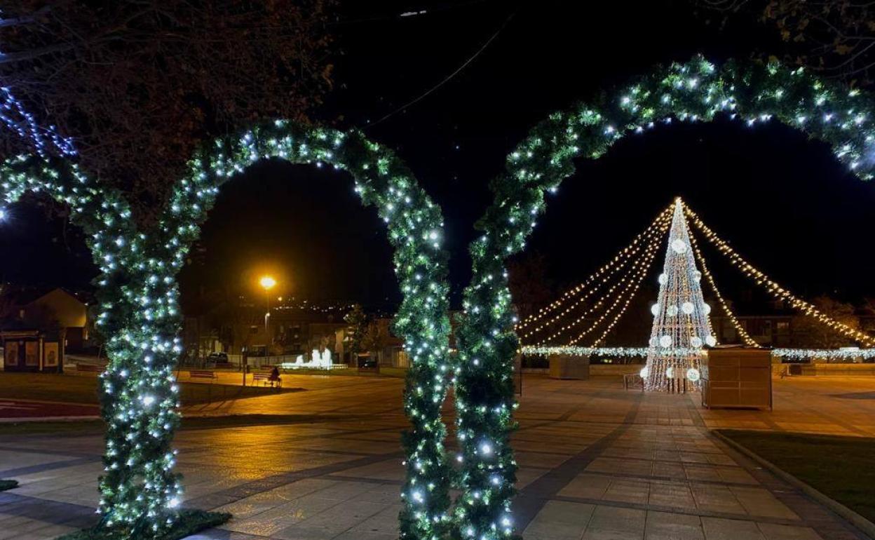 Decoración navideña en Arroyo de la Encomienda