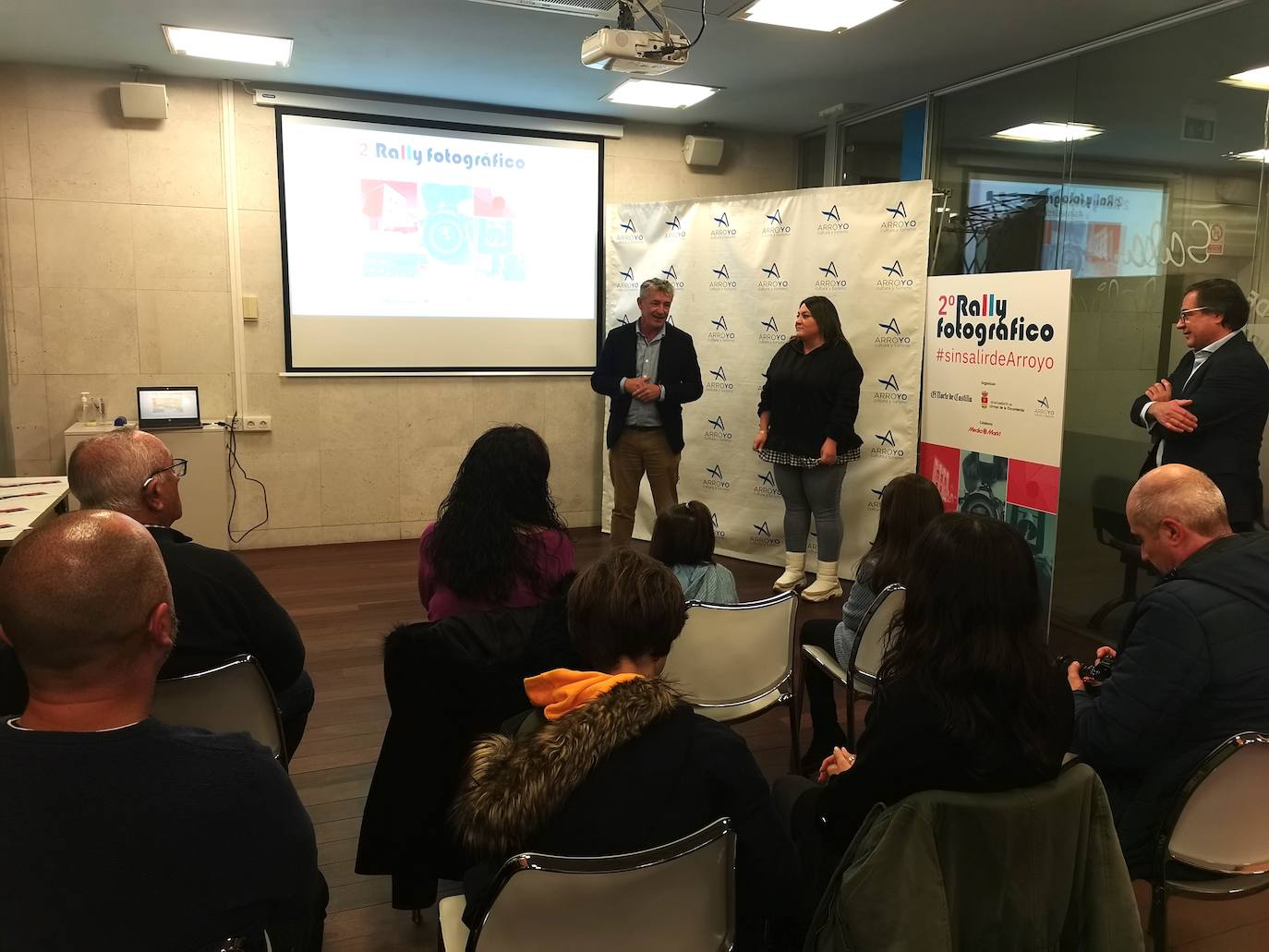 El alcalde Sarbelio Fernández, presenta el acto de entrega de premios del Rally Fotográfico