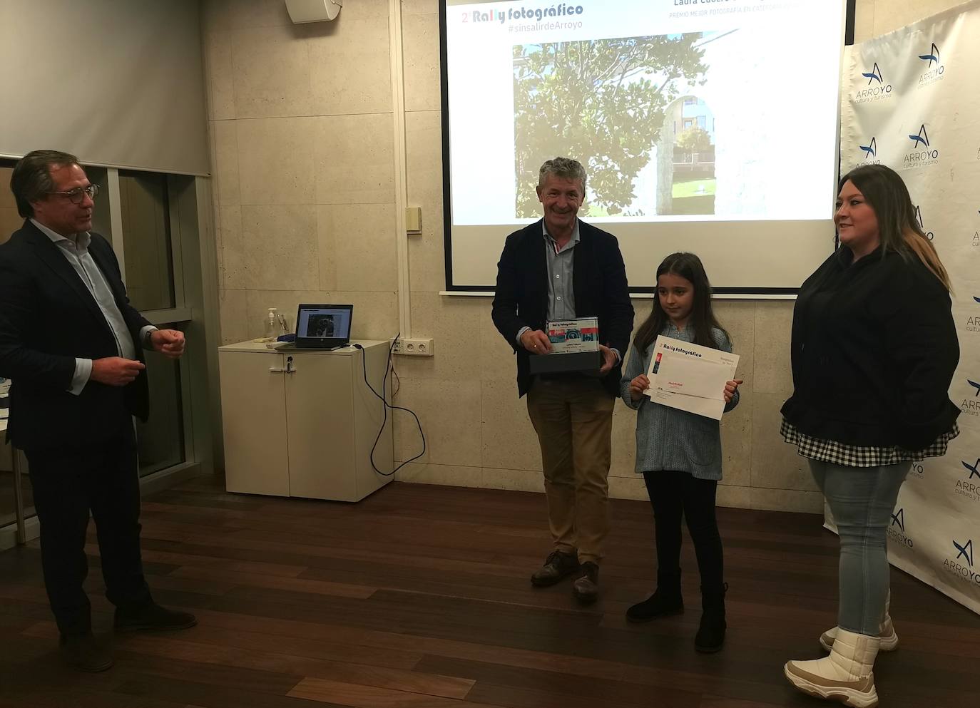 Laura Cubero, de 7 años, ganadora del premio a la mejor fotografía en categoría infantil