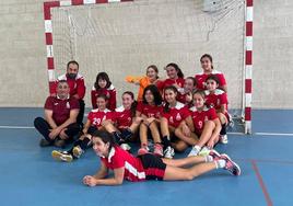 Integrante del equipo infantil A Femenino del BM Arroyo