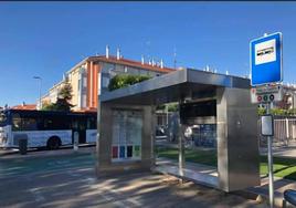 Parada del autobús en Arroyo