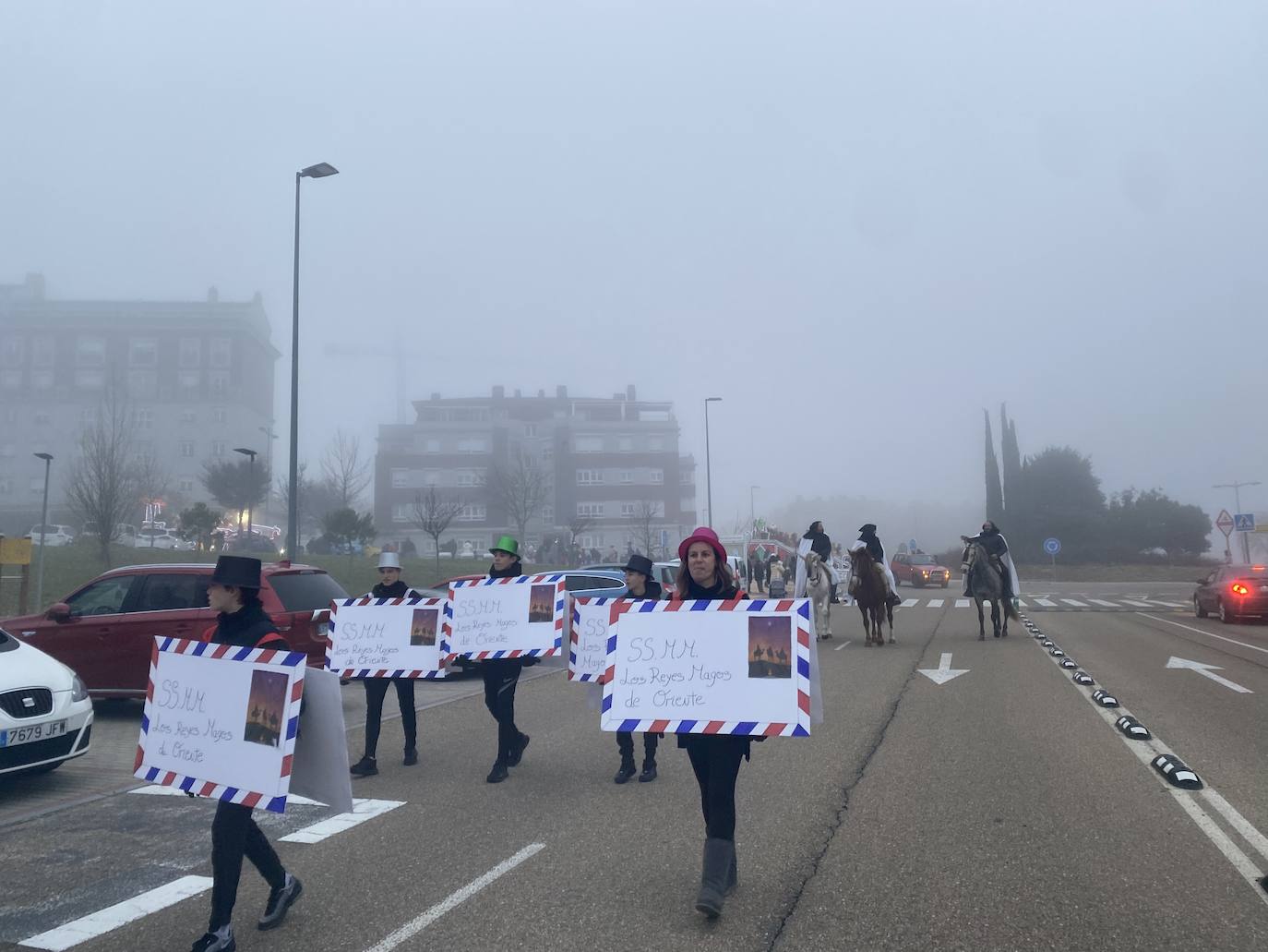 Melchor, Gaspar y Baltasar a su paso por Arroyo de la Encomienda en una gran Cabalgata 