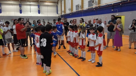 Los prebenjamines del futbol sala arroyano arrasan en Alcorcón