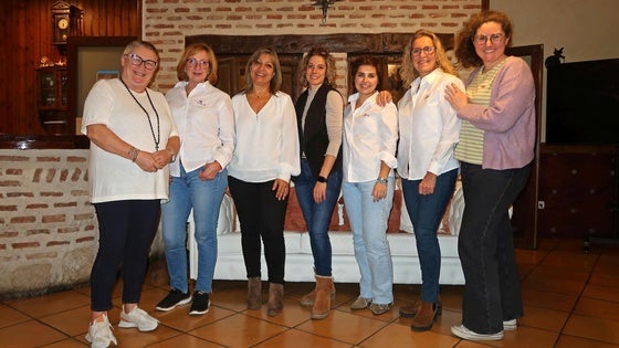 Las Vallkirias del Pisuerga dan una charla sobre el cáncer