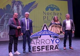 Narciso Prieto, de Caja Rural de Zamora, Sarbelio Fernández, alcalde de Arroyo, Ana Sánchez, concejal de Cultura de Arroyo y Juanjo Rodríguez, responsable de Pandora Producciones