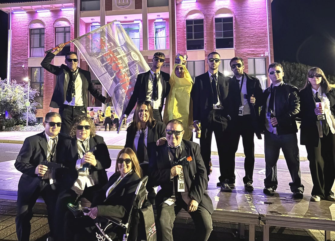 Así transcurrió el desfile de disfraces del Peñas Fest de Arroyo