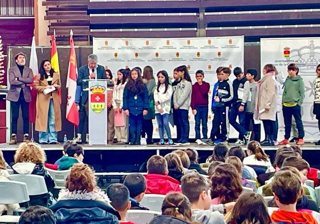 Los alumnos de los colegios arroyanos celebran el Día de La Paz en Arroyo Esfera