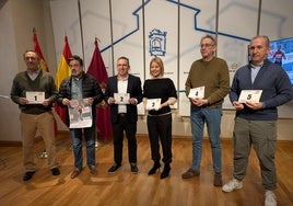 Borja Lara, padrino de la cita, Juancho Pérez Andrés, presidente de la ONG Entreculturas, Alfonso Romo, diputado provincial, Sandra González, concejala de Educación y Deportes de Arroyo de la Encomienda y Ricardo Gómez y Luis Matilla, de la asociación La Senda de Arroyo