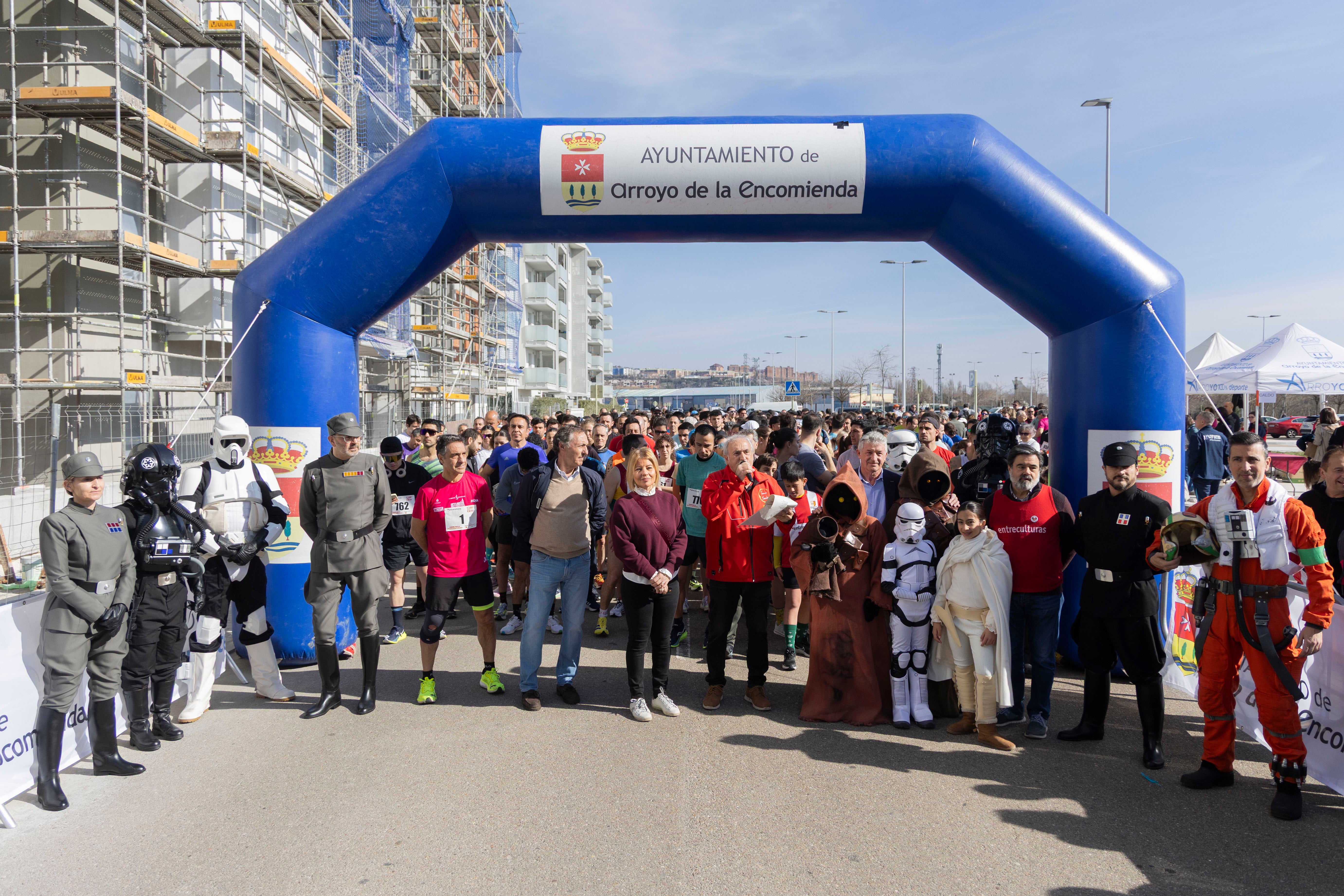 Las imágenes de la carrera entreculturas celebrada en Arroyo de la Encomienda
