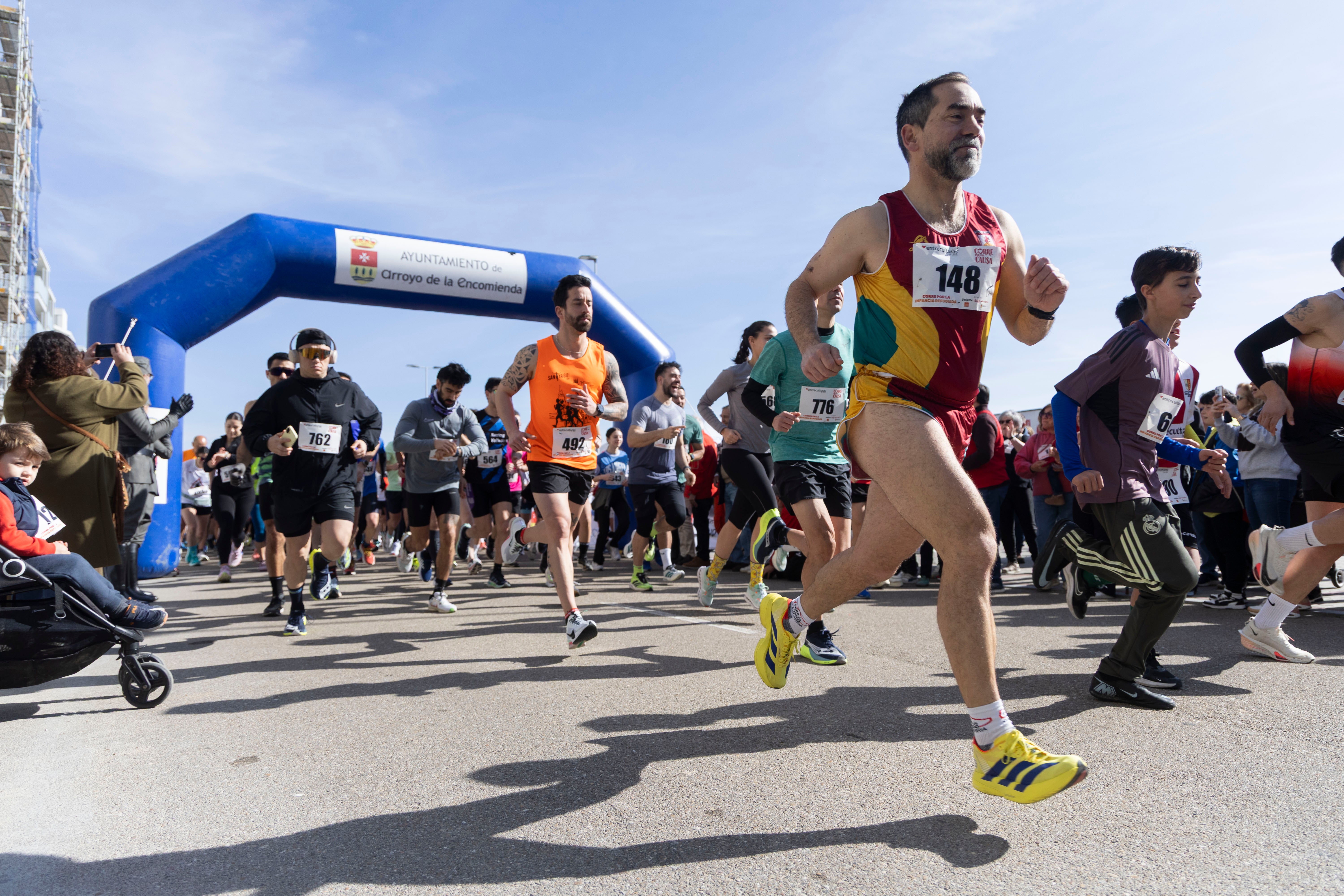 Las imágenes de la carrera entreculturas celebrada en Arroyo de la Encomienda