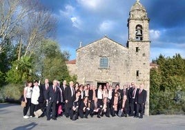 Los integrantes de la coral Támbara tras el Concerto de Primavera de Berres, en el municipio pontevedrés de A Estrada