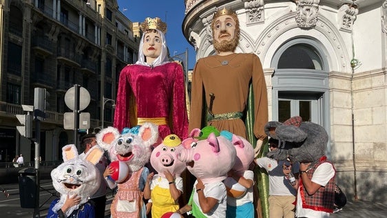 Arroyo se prepara para el III Encuentro de Gigantes y Cabezudos
