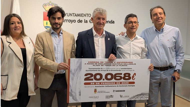 El Festival Taurino de Arroyo entrega 20.068 euros a la Asociación de Esclerosis Múltiple