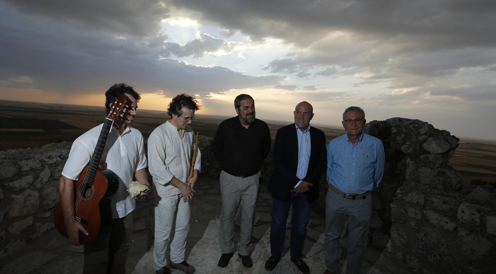 Primera Velada Poética &#039;A la sombra del ciprés&#039;