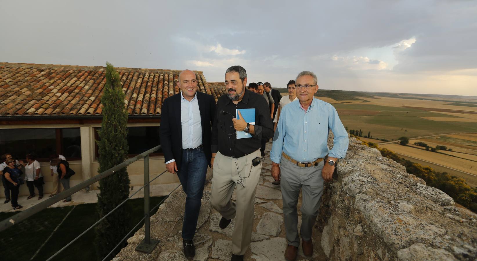 Carlos Aganzo, el presidente de la diputación y el alcalde de Urueña