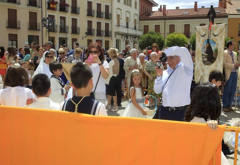 Cientos de personas en el Corpus de Palencia