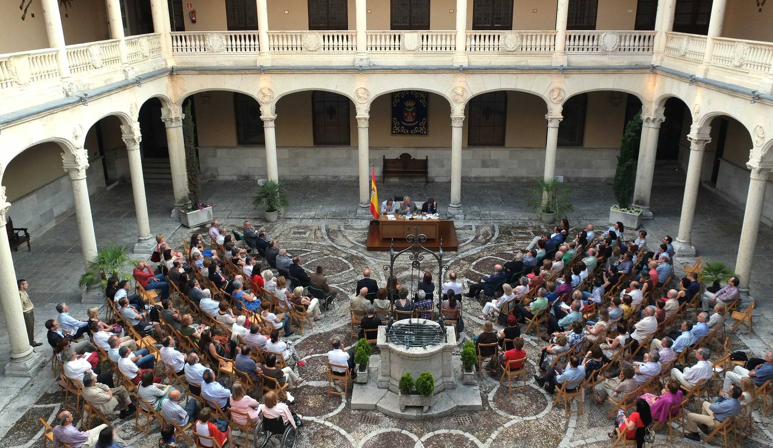 Ian Gibson, en el Aula de Cultura de El Norte