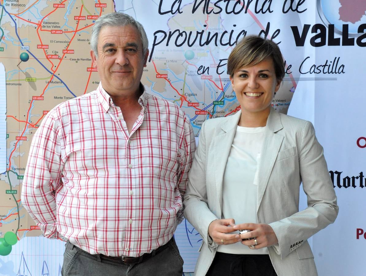 Abel Manso, alcalde de Megeces, con Marta Mateo.