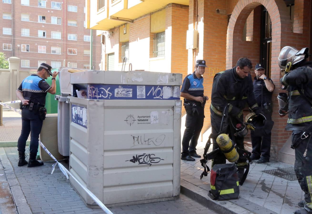 Los bomberos encuentran un cuerpo al ir a sofocar un incendio en la calle San Luis de Valladolid