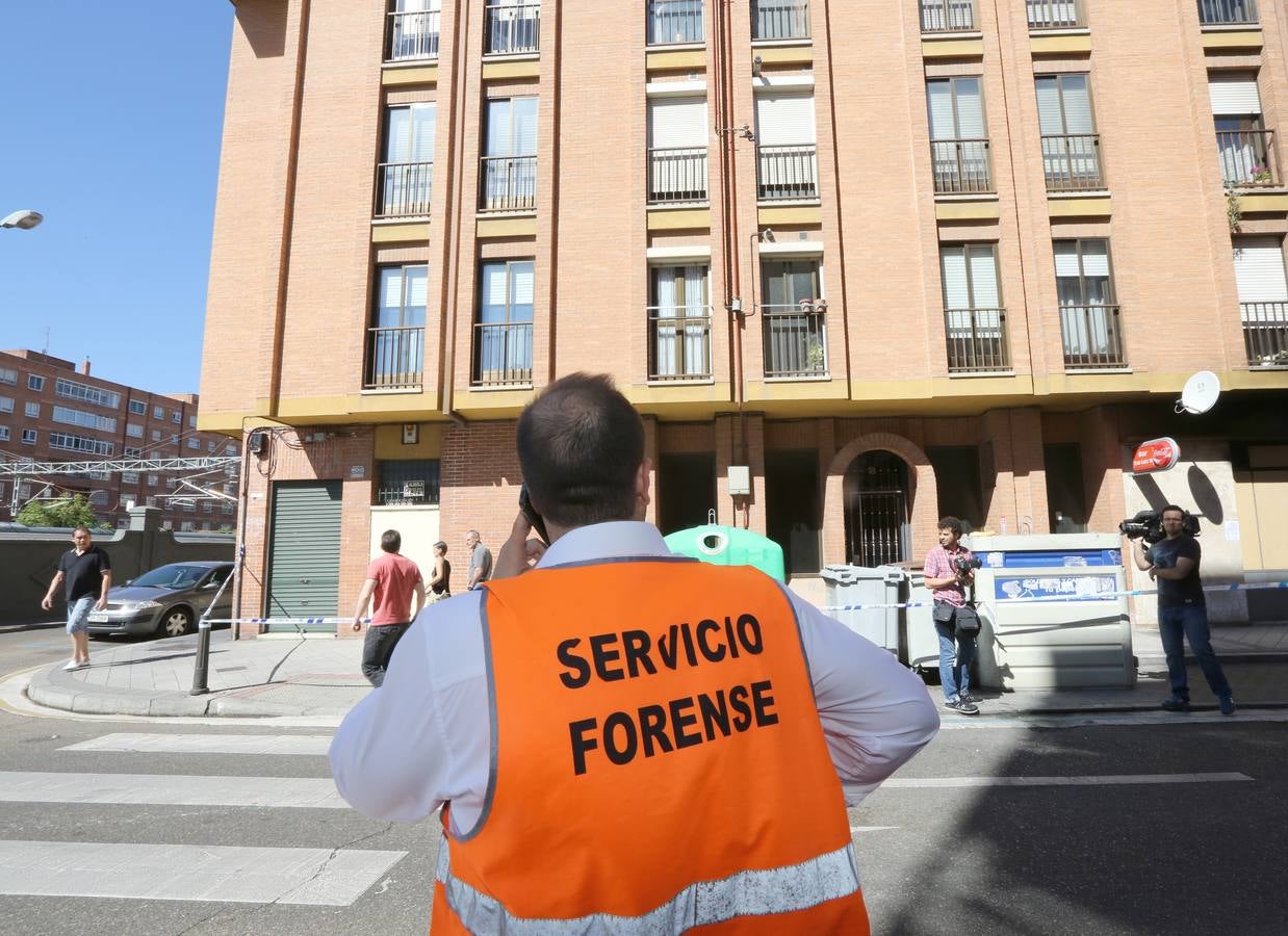 Los bomberos encuentran un cuerpo al ir a sofocar un incendio en la calle San Luis de Valladolid
