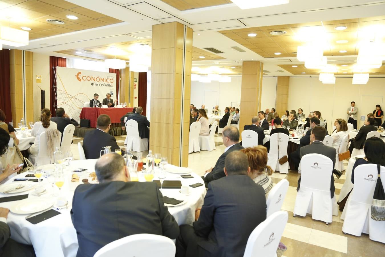 Aspecto general del salón del Hotel Tryp Montalvo.