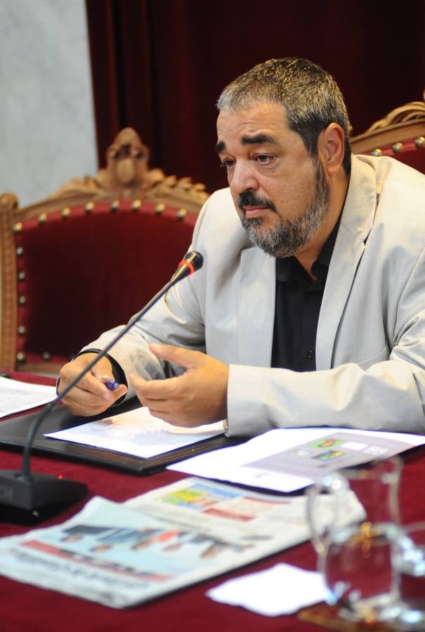 Carlos Aganzo participa en el ciclo de conferencias &#039;Escritores y escritoras en la RAE en su trescientos aniversario&#039;