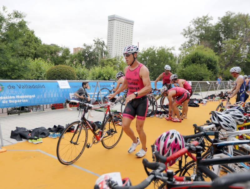 I Triatlón contrarreloj por equipos Playa de las Moreras